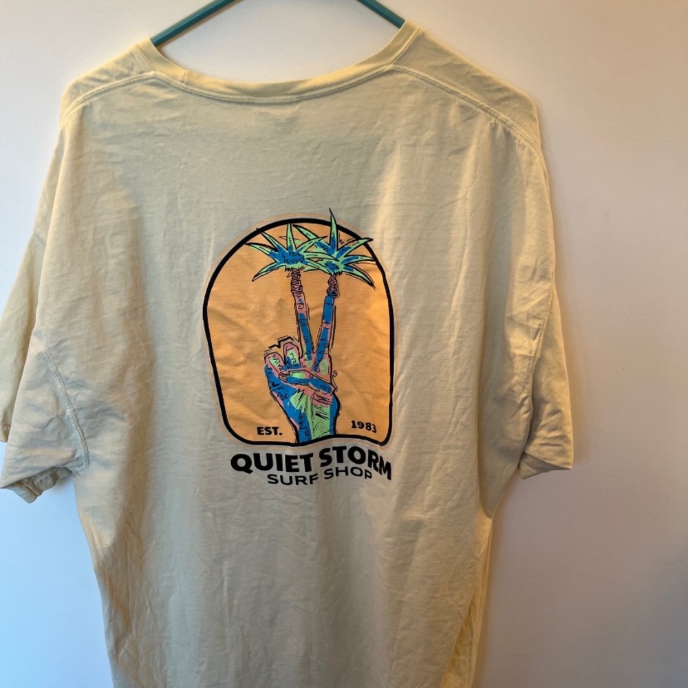 Quiet storm yellow peace xl shirt